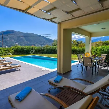 Rubi By Villa Karavomylos