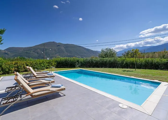 Villa Rubi By Karavomylos